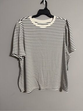 Terra & Sky Women’s Striped Puff Sleeve Crewneck Top - Black & Cream 4x BNWT